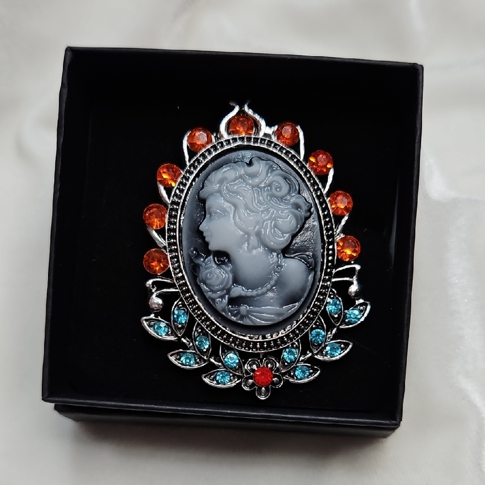 Gift Boxed Retro Vintage Style Cameo Brooch Blue Orange Crystal Rhinestone Pin